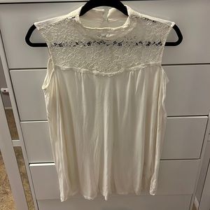 Long sleeve lace top